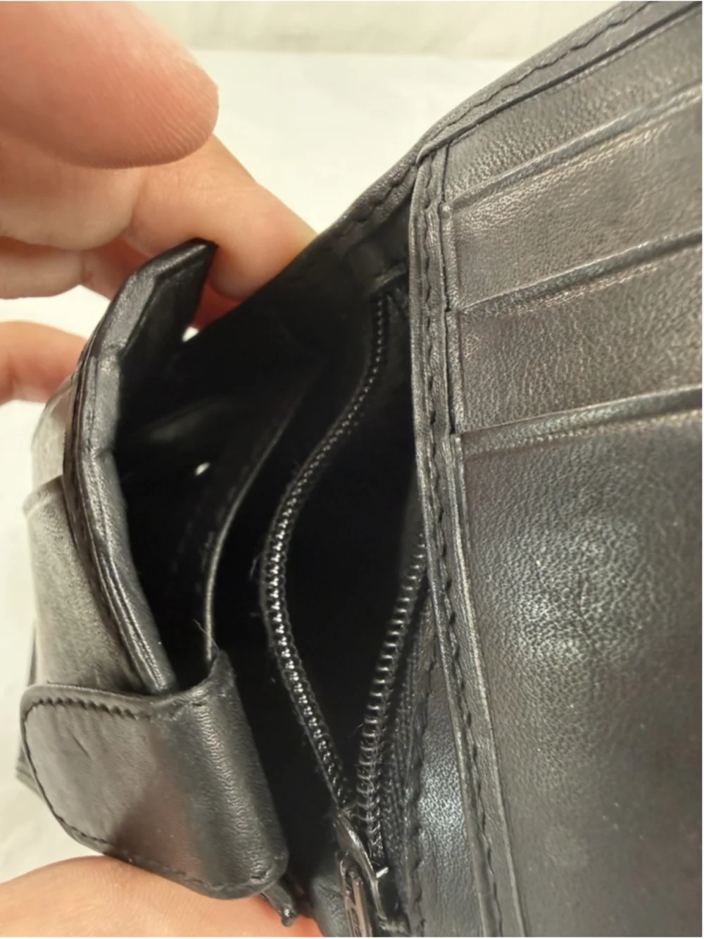 Hand Crafted Genuine Leather Wallet Men Black Trifold Credit Cards ID Cash India